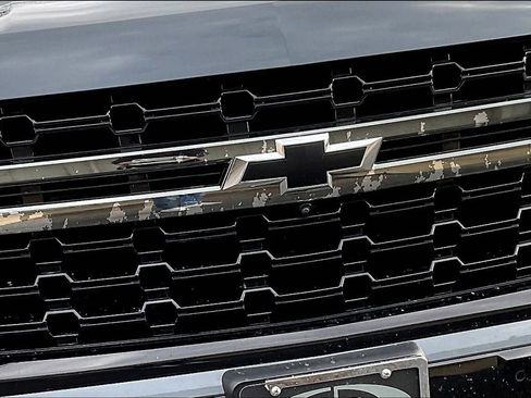 Used 2021 Chevrolet Suburban Z71 w/ Z71 Off-Road Package AWD/4WD image 28