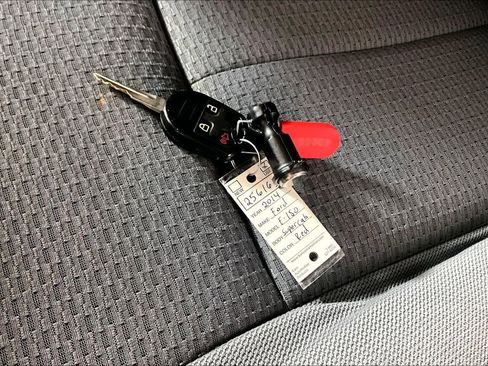 Used 2014 Ford F150 XLT w/ XLT Chrome Package image 10