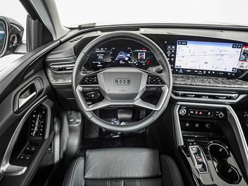 Certified 2025 Audi Q5 Premium Plus AWD/4WD image 15