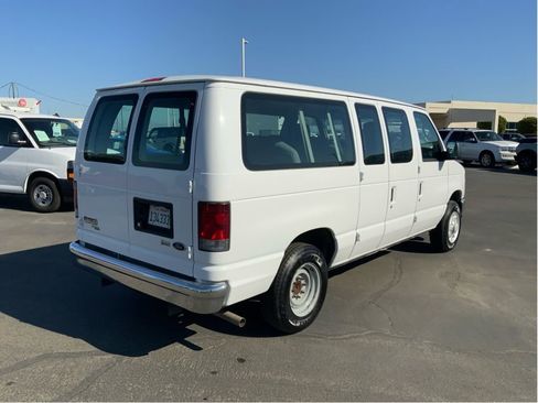 Used 2009 Ford E-150 and Econoline 150 Wagon image 5