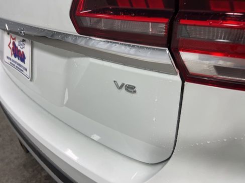 Used 2020 Volkswagen Atlas SEL FWD image 18