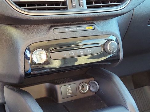 Used 2025 Ford Escape Base w/ Class II Trailer Tow Package image 29