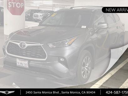 Used 2023 Toyota Highlander XLE
