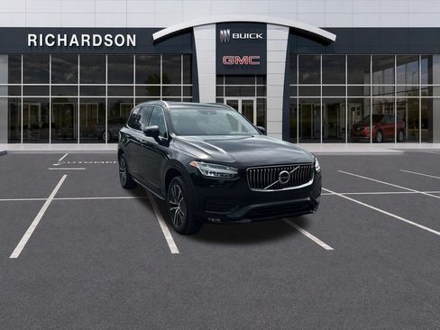 Used 2020 Volvo XC90 T5 Momentum w/ Protection Package AWD/4WD image 8