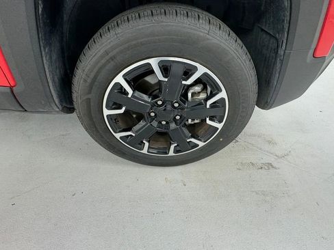 Used 2023 Jeep Renegade Trailhawk AWD/4WD image 9