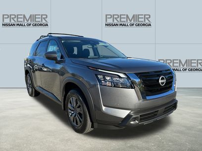 New 2025 Nissan Pathfinder SV w/ SV Premium Package