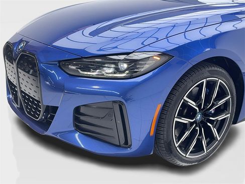 Used 2023 BMW i4 eDrive40 w/ M Sport Package image 5