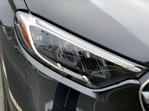 New 2026 Mercedes-Benz GLC 300 4MATIC image 17