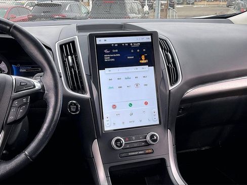 Certified 2022 Ford Edge SEL w/ Convenience Package image 5