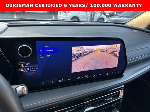 Certified 2025 Chevrolet Traverse LT image 23