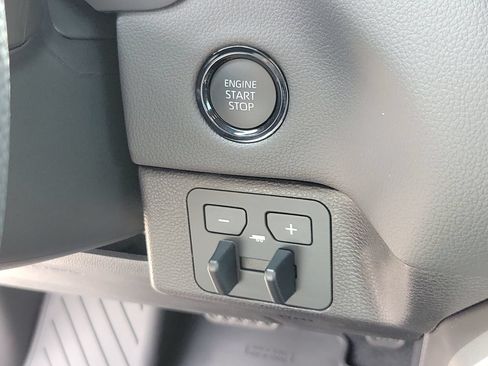 New 2026 Toyota Tundra Limited AWD/4WD image 28