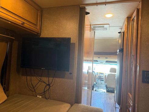 Used 2017 Mercedes-Benz Sprinter 3500 image 22