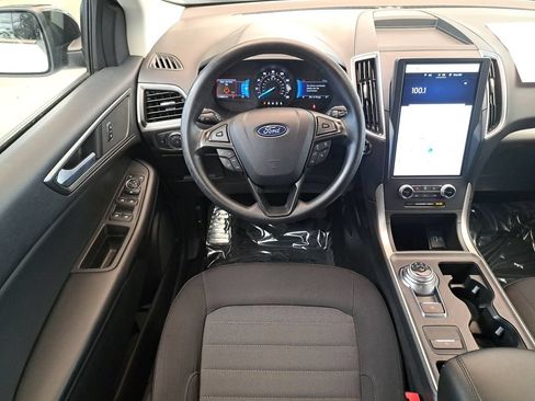 Certified 2024 Ford Edge SE w/ Black Appearance Package AWD/4WD image 14