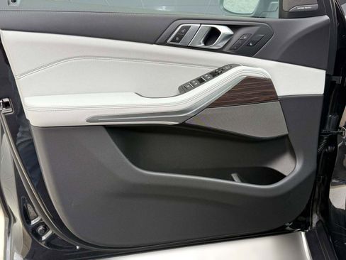 New 2026 BMW X5 sDrive40i w/ Climate Comfort Package RWD image 11