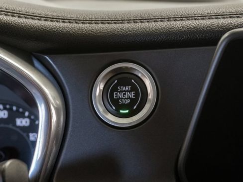 Used 2019 Chevrolet Blazer LT FWD image 17