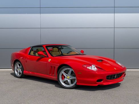 Used 2005 Ferrari 575M Maranello Superamerica RWD image 5