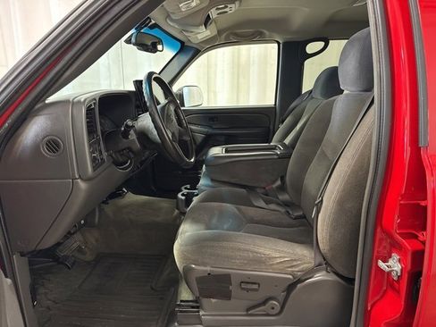 Used 2005 Chevrolet Silverado 2500 LS w/ Heavy-Duty Power Package image 15