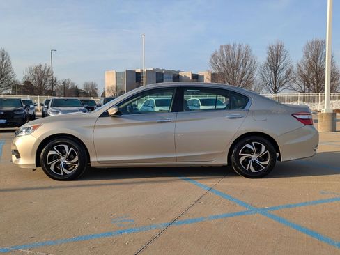 Certified 2017 Honda Accord LX image 10