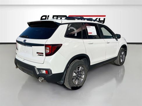 Used 2023 Honda Passport TrailSport image 7