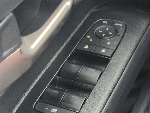 Used 2026 Toyota 4Runner Platinum AWD/4WD image 24