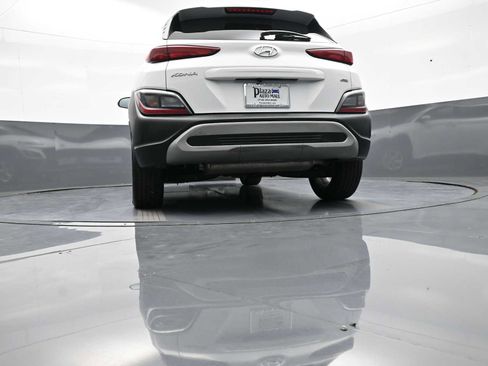 Certified 2023 Hyundai Kona SEL w/ Convenience Package AWD/4WD image 30