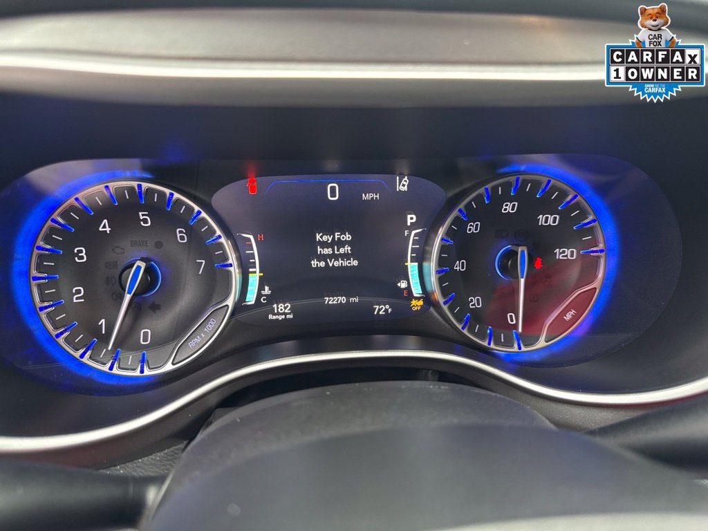 Used 2023 Chrysler Pacifica Touring-L FWD image 24
