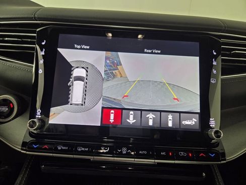New 2026 Jeep Grand Wagoneer Limited AWD/4WD image 10