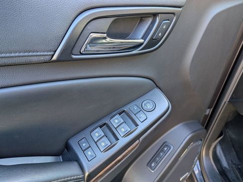 Used 2016 Chevrolet Tahoe LT image 12