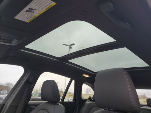 Used 2022 BMW X1 xDrive28i w/ Convenience Package image 8