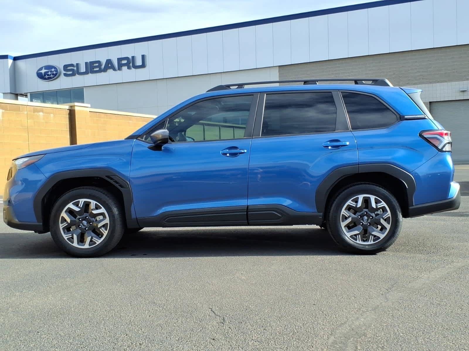 Used 2026 Subaru Forester Premium w/ Base/Premium Plus Package AWD/4WD image 4