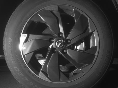 Used 2025 Nissan Rogue SV AWD/4WD image 13