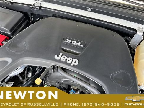 Used 2020 Jeep Gladiator Overland AWD/4WD image 34
