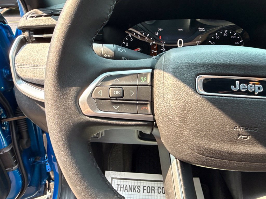 Used 2023 Jeep Compass Latitude w/ Convenience Group AWD/4WD image 26