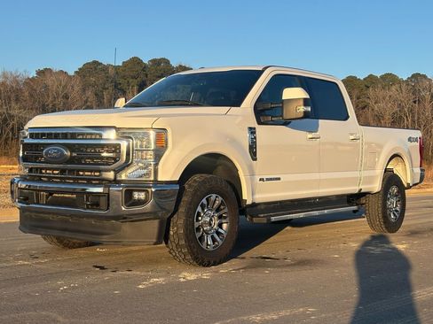 Used 2022 Ford F250 Lariat image 9