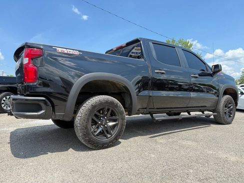 Used 2021 Chevrolet Silverado 1500 Custom Trail Boss w/ Midnight Edition AWD/4WD image 7