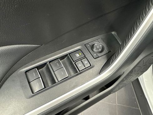Certified 2025 Toyota RAV4 XLE AWD/4WD image 34