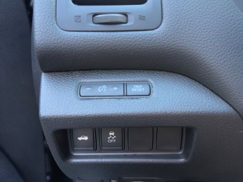 Used 2016 Nissan Altima 2.5 SV w/ Convenience Package image 48