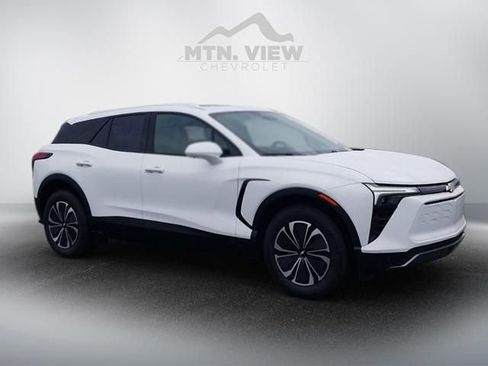 New 2025 Chevrolet Blazer EV LT AWD/4WD image 2