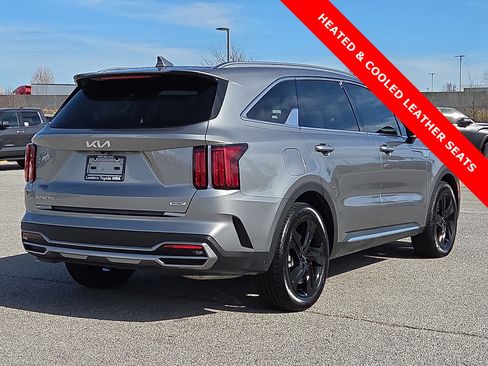 Used 2023 Kia Sorento SX Prestige image 5