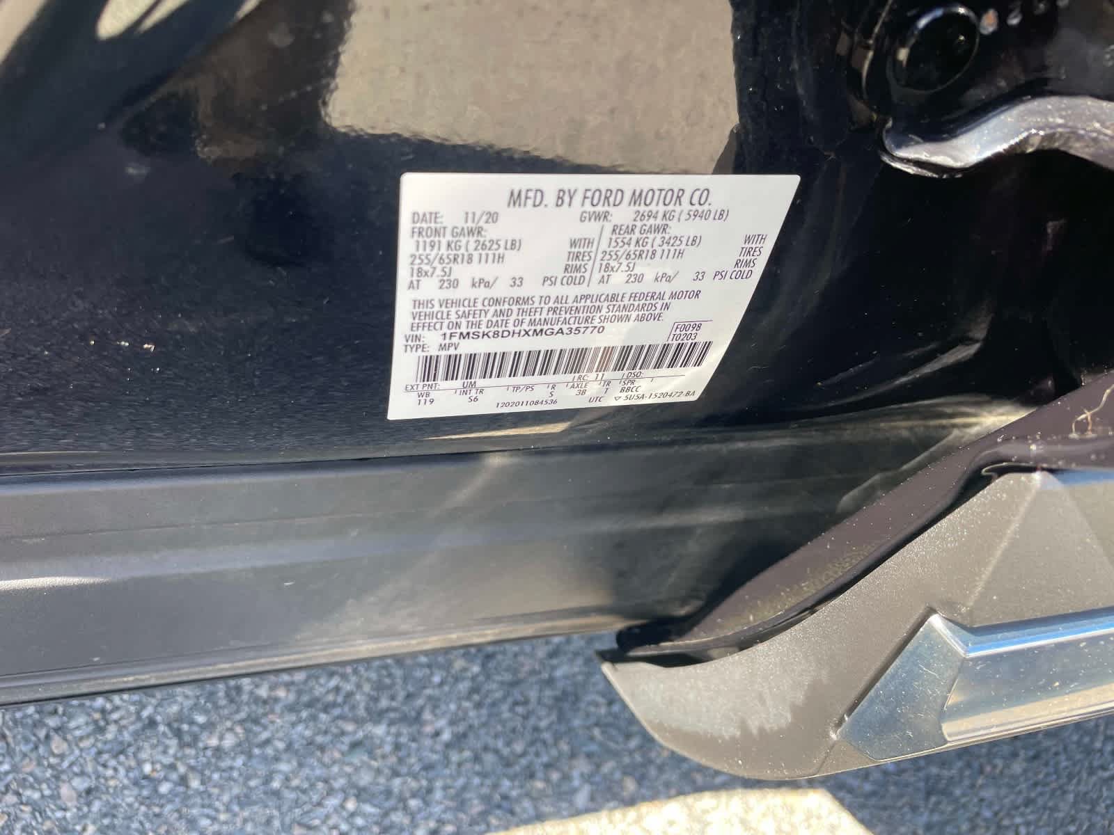 Used 2021 Ford Explorer XLT w/ Equipment Group 202A AWD/4WD image 21
