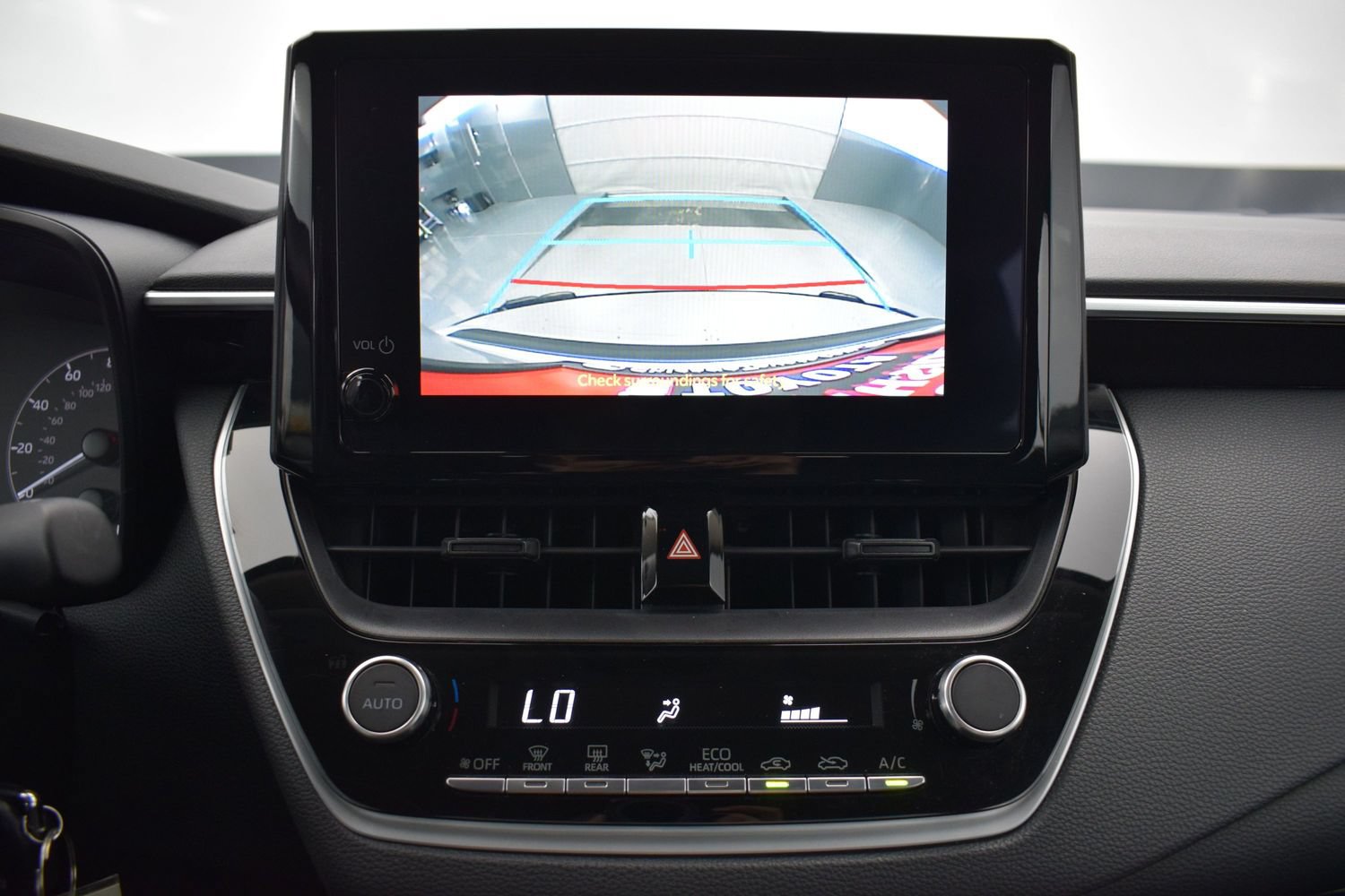 Used 2024 Toyota Corolla LE FWD image 15