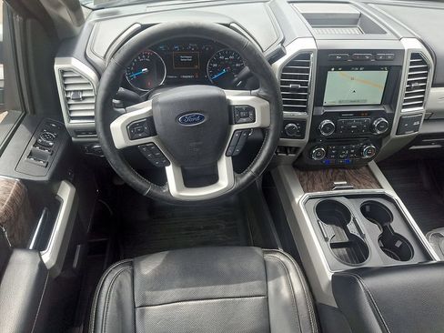 Used 2017 Ford F350 Lariat AWD/4WD image 2