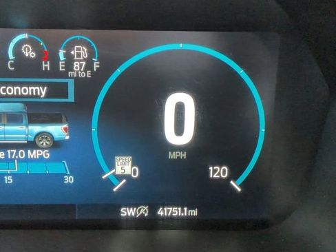 Certified 2022 Ford F150 Platinum w/ Equipment Group 701A High image 33