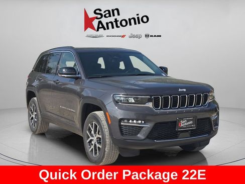 New 2025 Jeep Grand Cherokee Limited RWD image 3