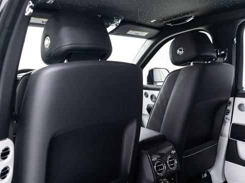 Certified 2026 Rolls-Royce Cullinan Black Badge AWD/4WD image 24