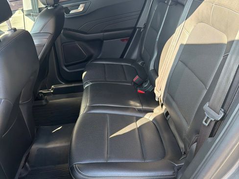 Used 2022 Ford Escape SEL w/ Technology Package image 5