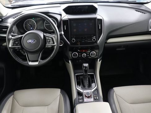 Used 2023 Subaru Forester Limited image 2