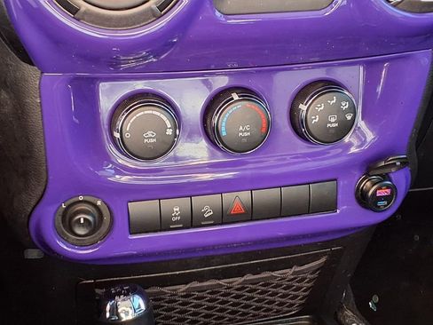 Used 2016 Jeep Wrangler Unlimited Sport w/ Quick Order Package 24S AWD/4WD image 17