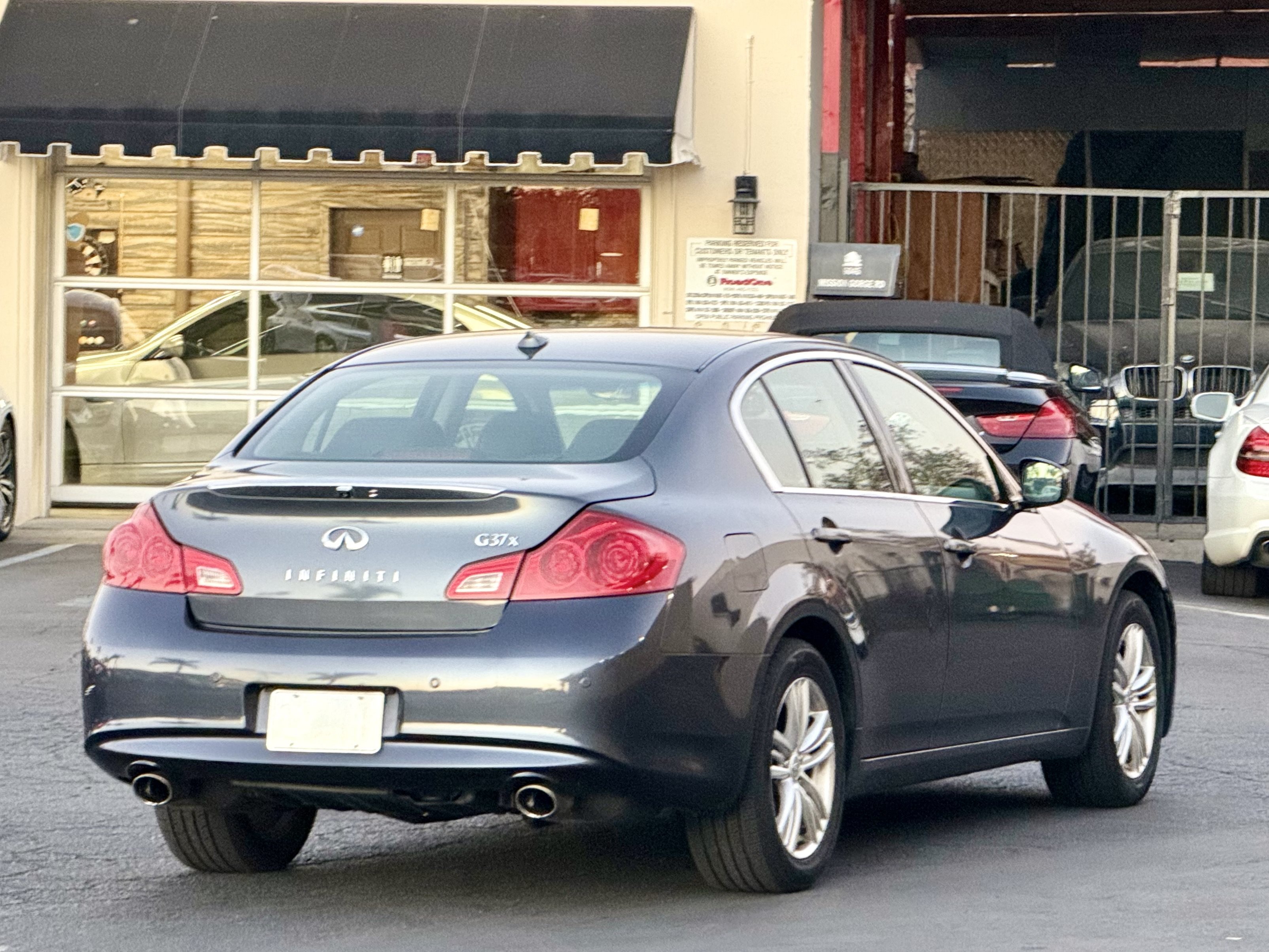 Used 2012 INFINITI G37 x Sedan w/ Premium Pkg AWD/4WD image 7