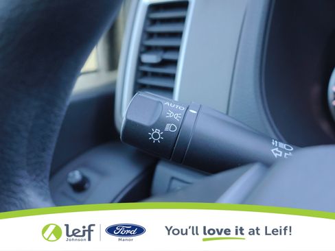 Used 2022 Nissan Frontier SV w/ Technology Package image 17